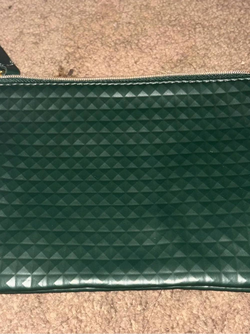 N/A dark green